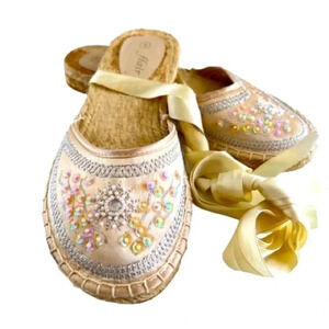 BALLERINA SATIN LACE UP FLAT  CREAM SHOES SIZE 8